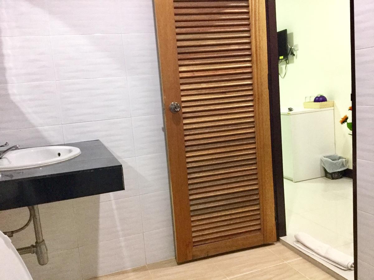 Greenhouse Apartment นครพนม ภายนอก รูปภาพ